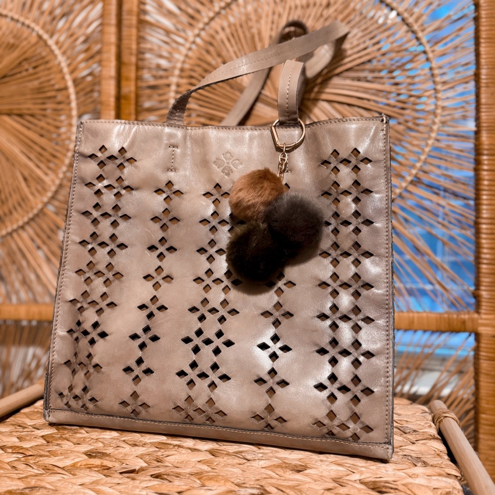 Patricia Nash Cutout Tote Bag - Picture 2 of 2